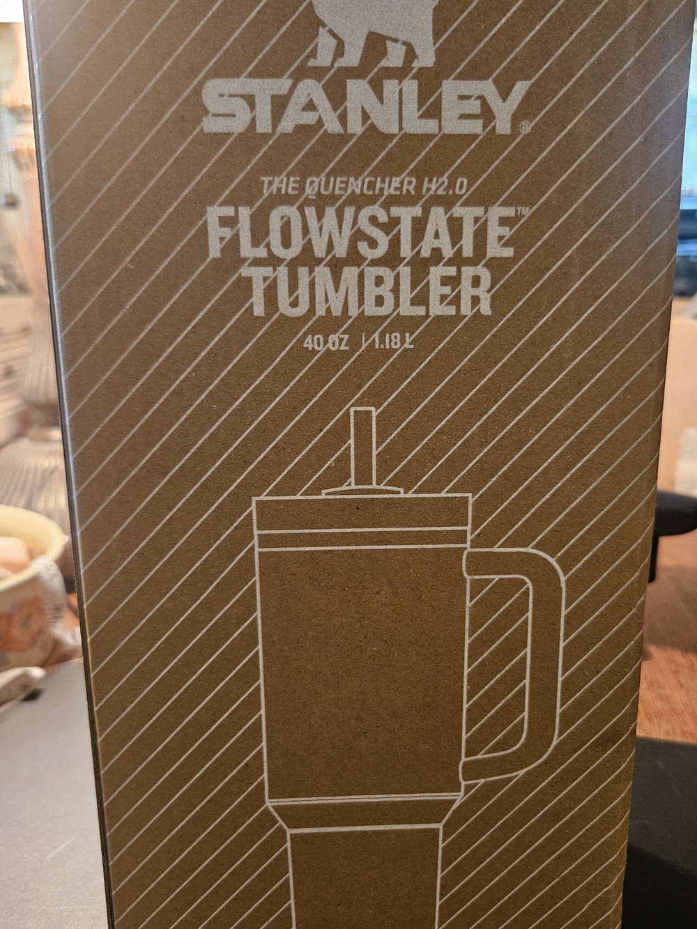 Stanley Black FlowState Tumbler with Handle - Picture 8 of 10